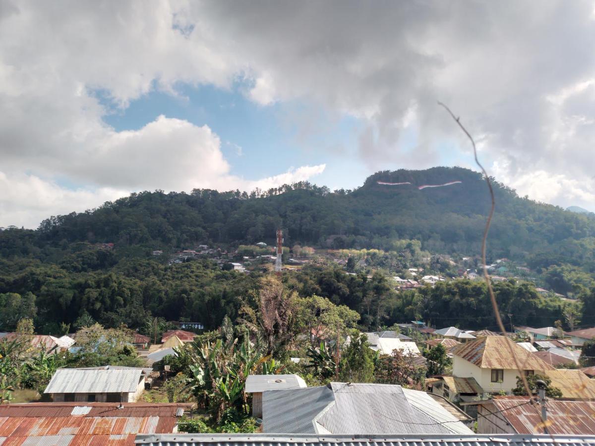 Kristian Homestay Bajawa エクステリア 写真