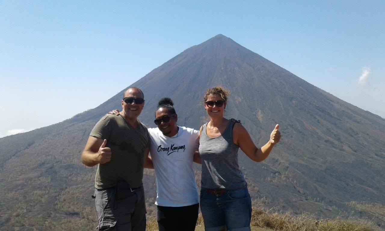 Kristian Homestay Bajawa エクステリア 写真