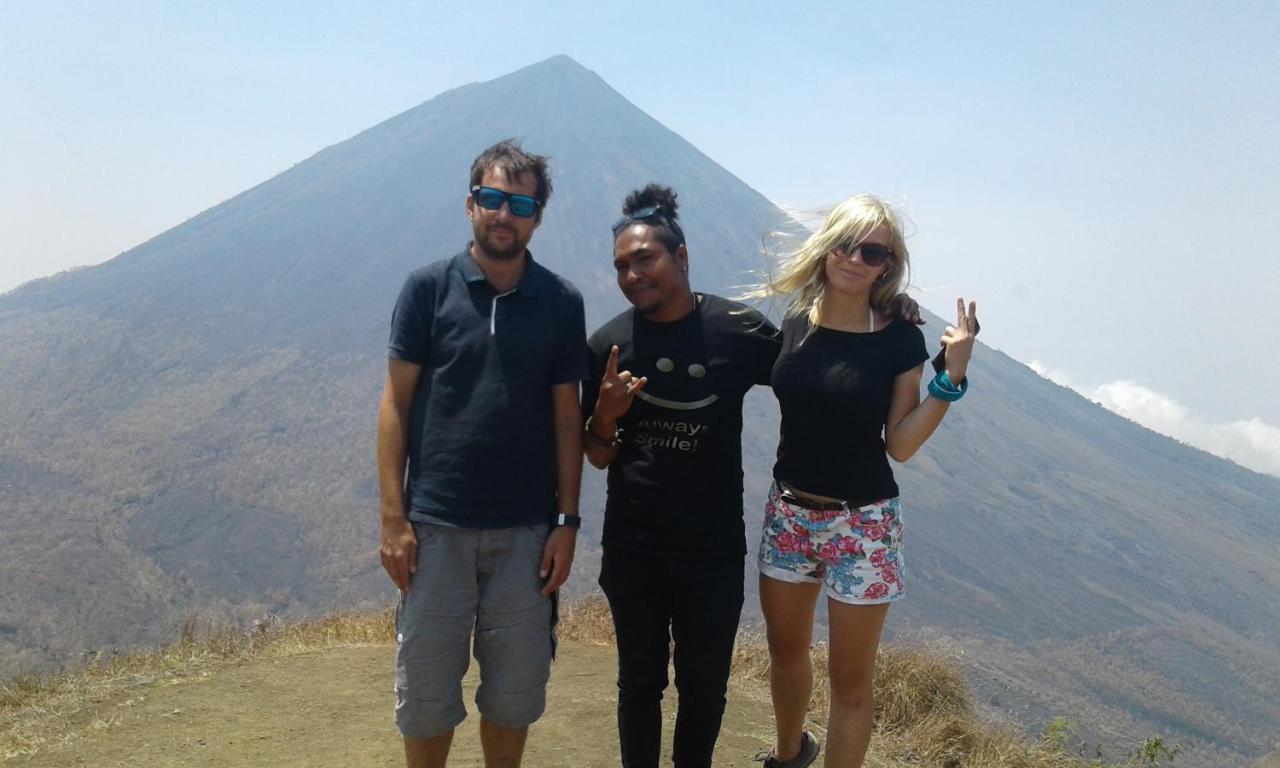 Kristian Homestay Bajawa エクステリア 写真