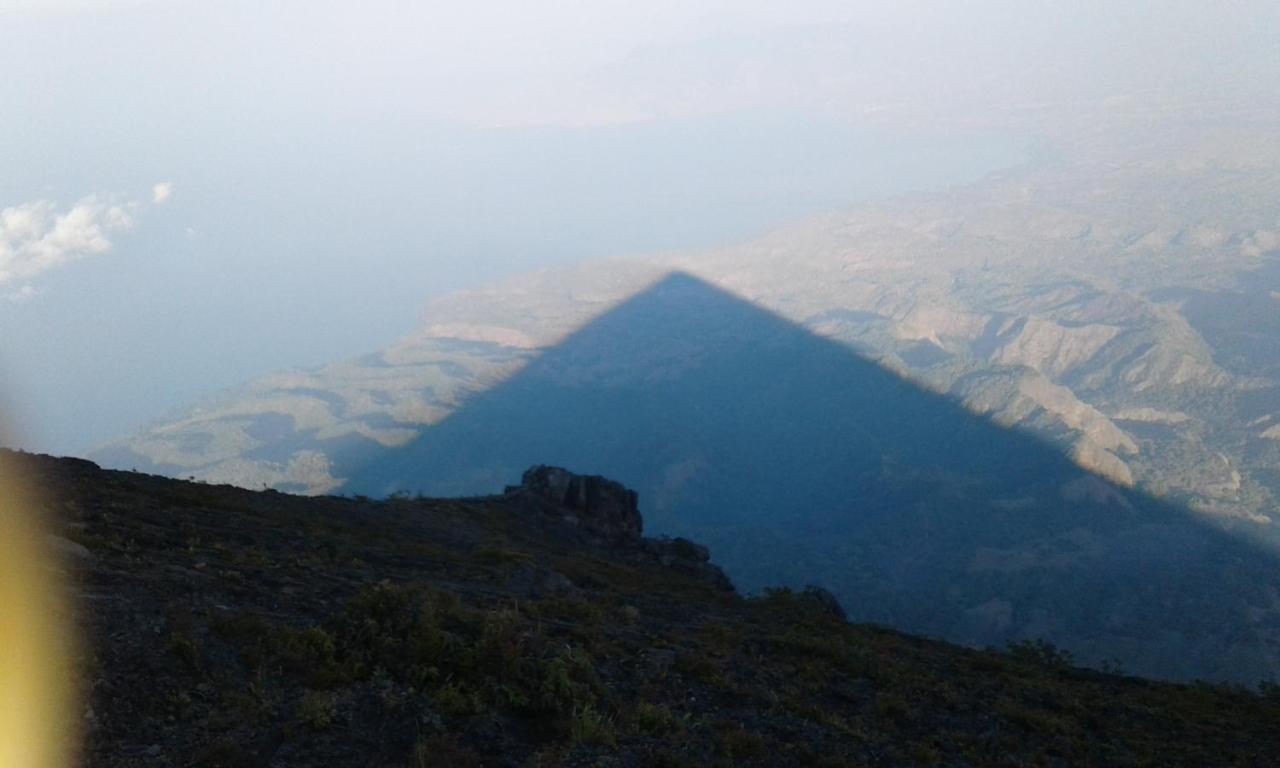 Kristian Homestay Bajawa エクステリア 写真