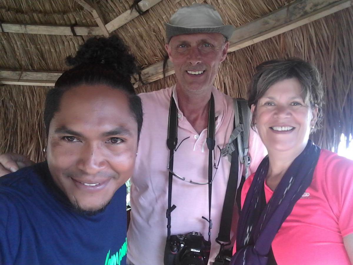 Kristian Homestay Bajawa エクステリア 写真