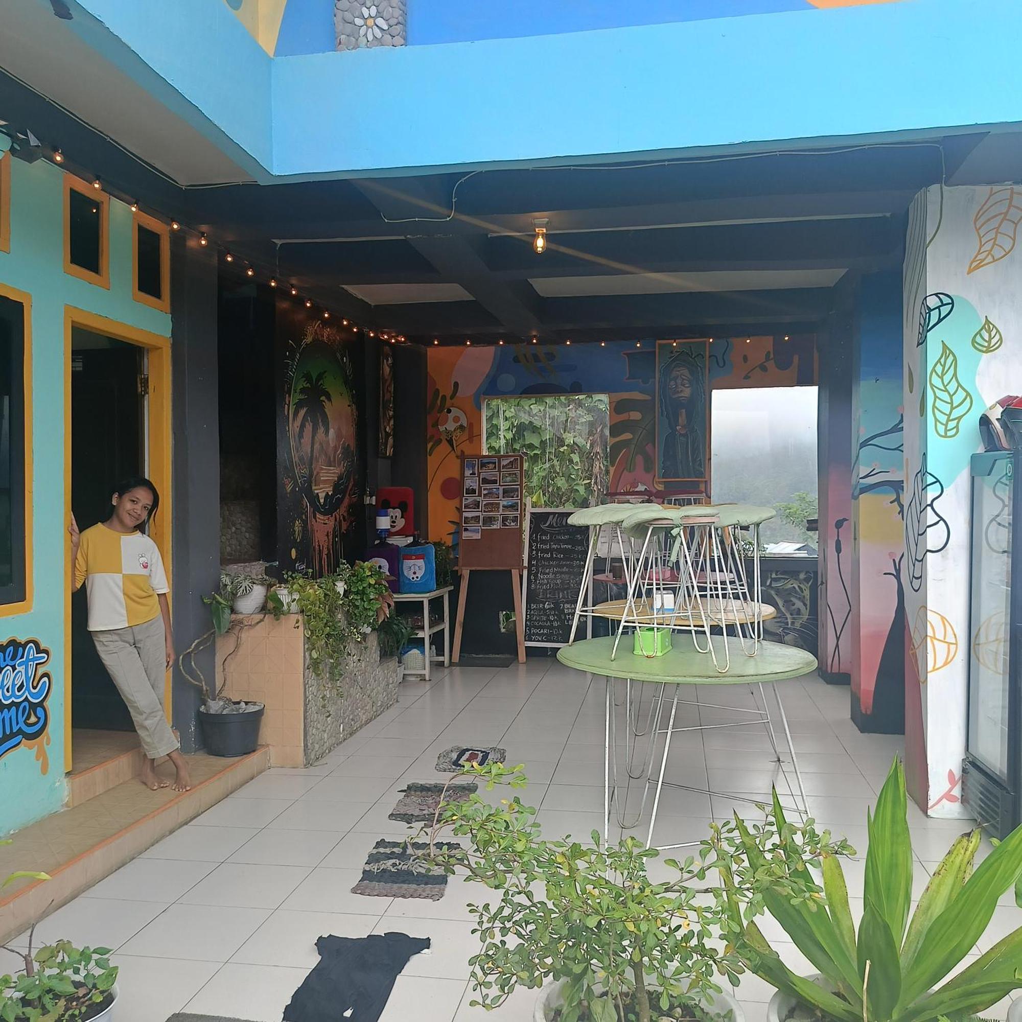 Kristian Homestay Bajawa エクステリア 写真